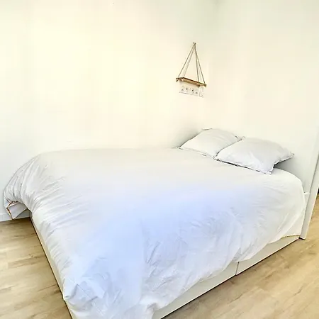 Nouvel Cosy, Centre
